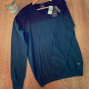 Light weight sweater